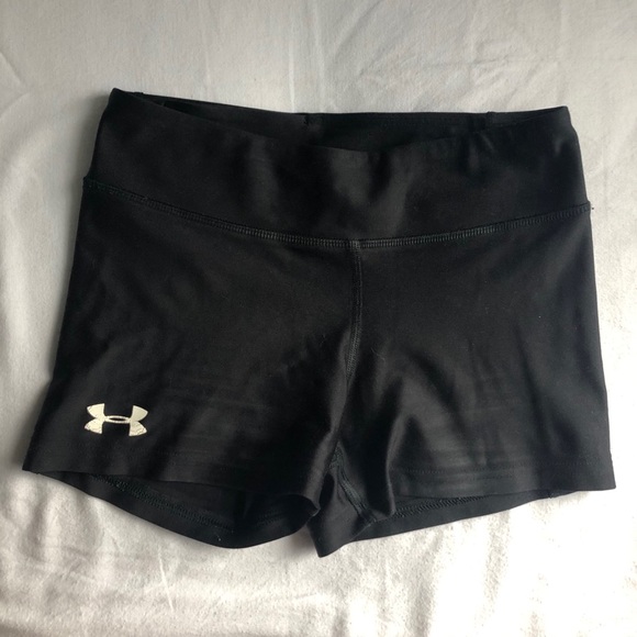 underarmour volleyball shorts - Picture 1 of 2